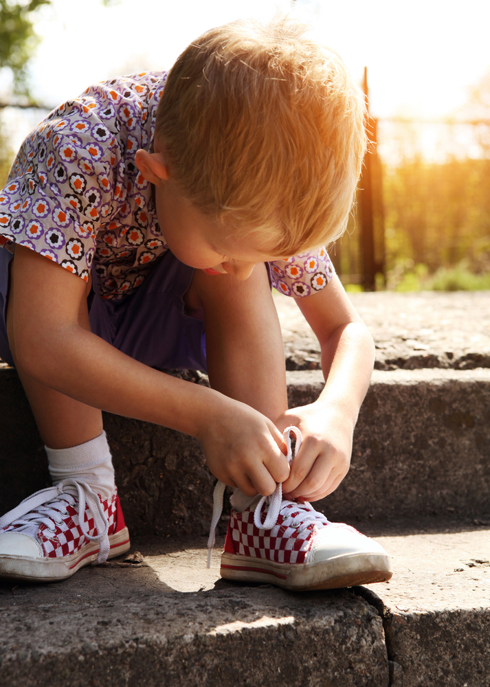 âProcedural learningâ is the process that lets us complete routine tasks without giving them much thought, like tying our shoes, brushing our teeth, or driving a car