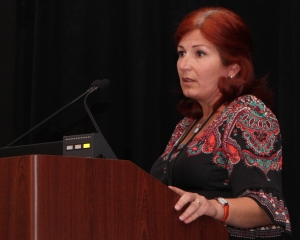 Leticia Toledo-Sherman of CHDI outlined the Foundation’s strategy for developing drugs to aimed at improving metabolism in HD