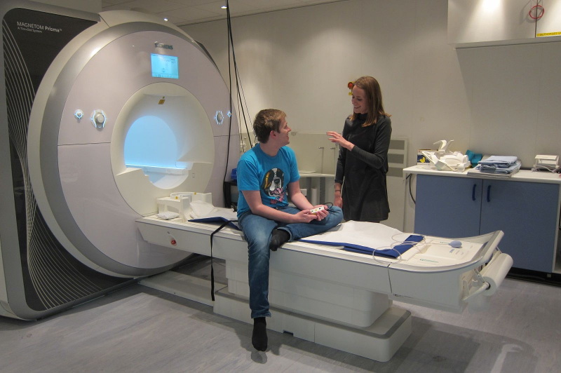 A HD-YAS Volunteer preparing for a brain scan called an MRI (photo courtesy of HDYO)