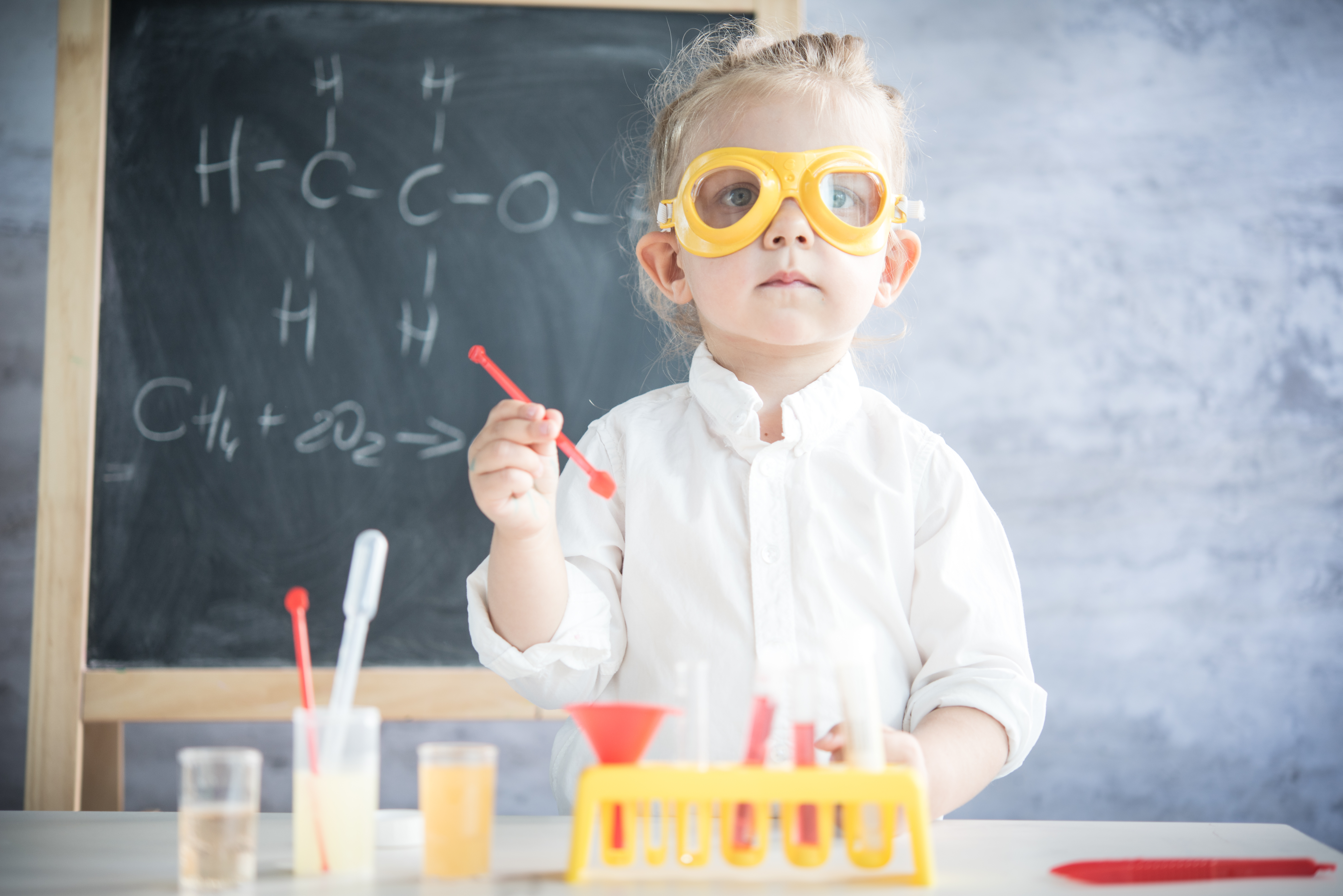 Calling all science nerds! HDBuzz is looking for young Huntington’s disease researchers that are talented writers to help us share cool science with HD families.   