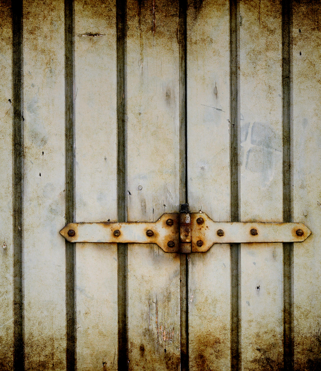 Does a 'rusty hinge' cause Huntington's disease?